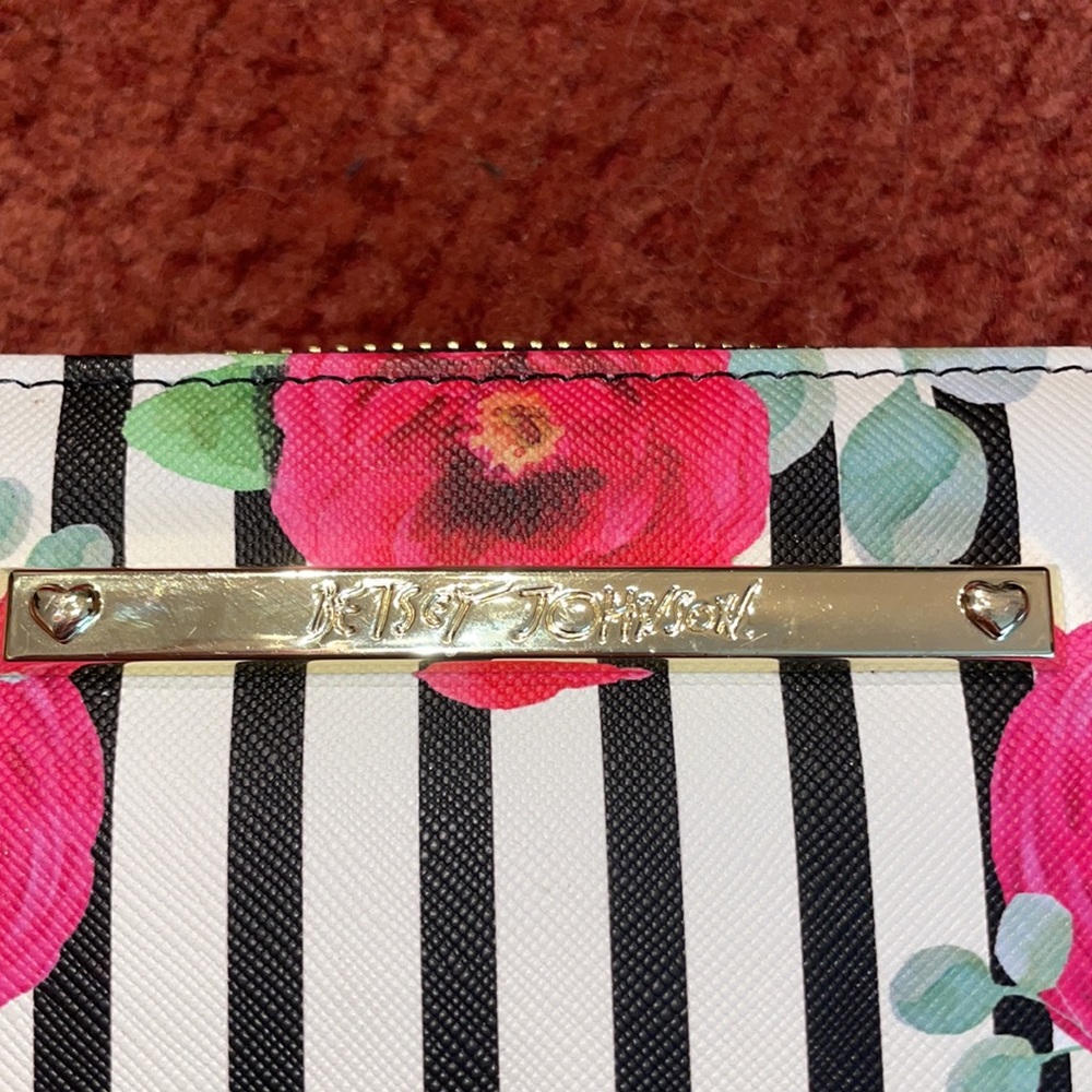 Betsey Johnson Wallet/Clutch - Picture 2 of 4